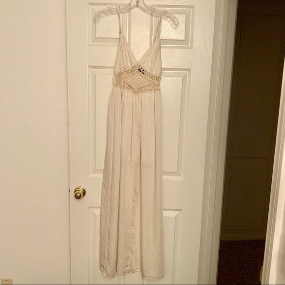 Long dress - Picture 1 of 3